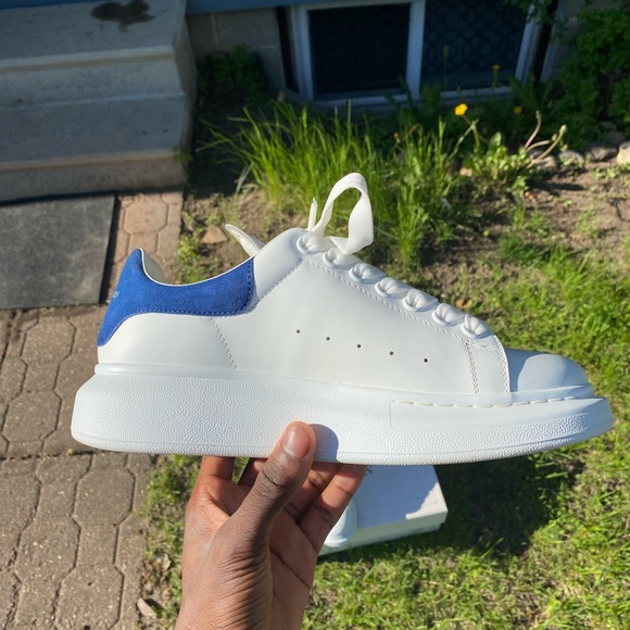 Alexander McQueen Paris in Blue - Picture 3 of 12